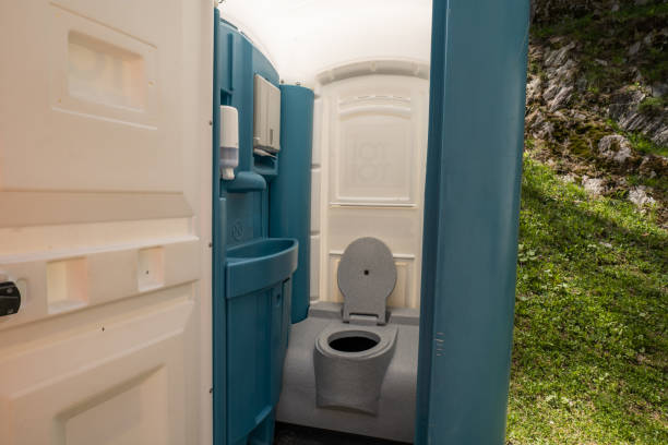 Best ADA-Compliant Portable Toilet Rental  in Woodburn, VA
